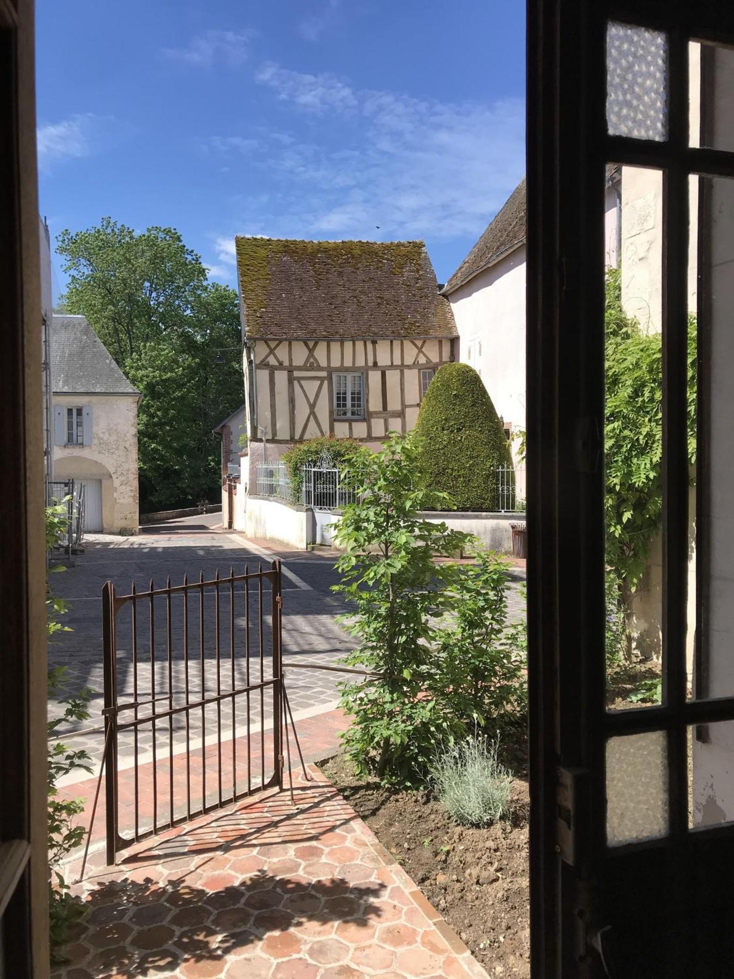 La Maison Jeanne D'Arc Saint-Fargeau  Camera foto
